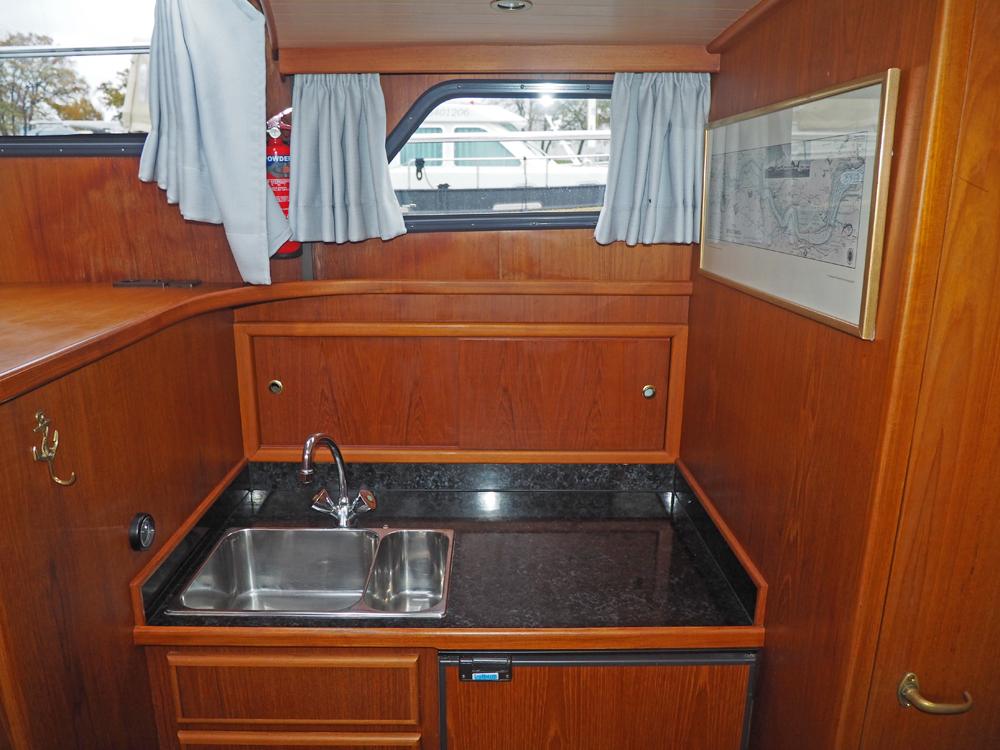 Fore ship, Accommodation